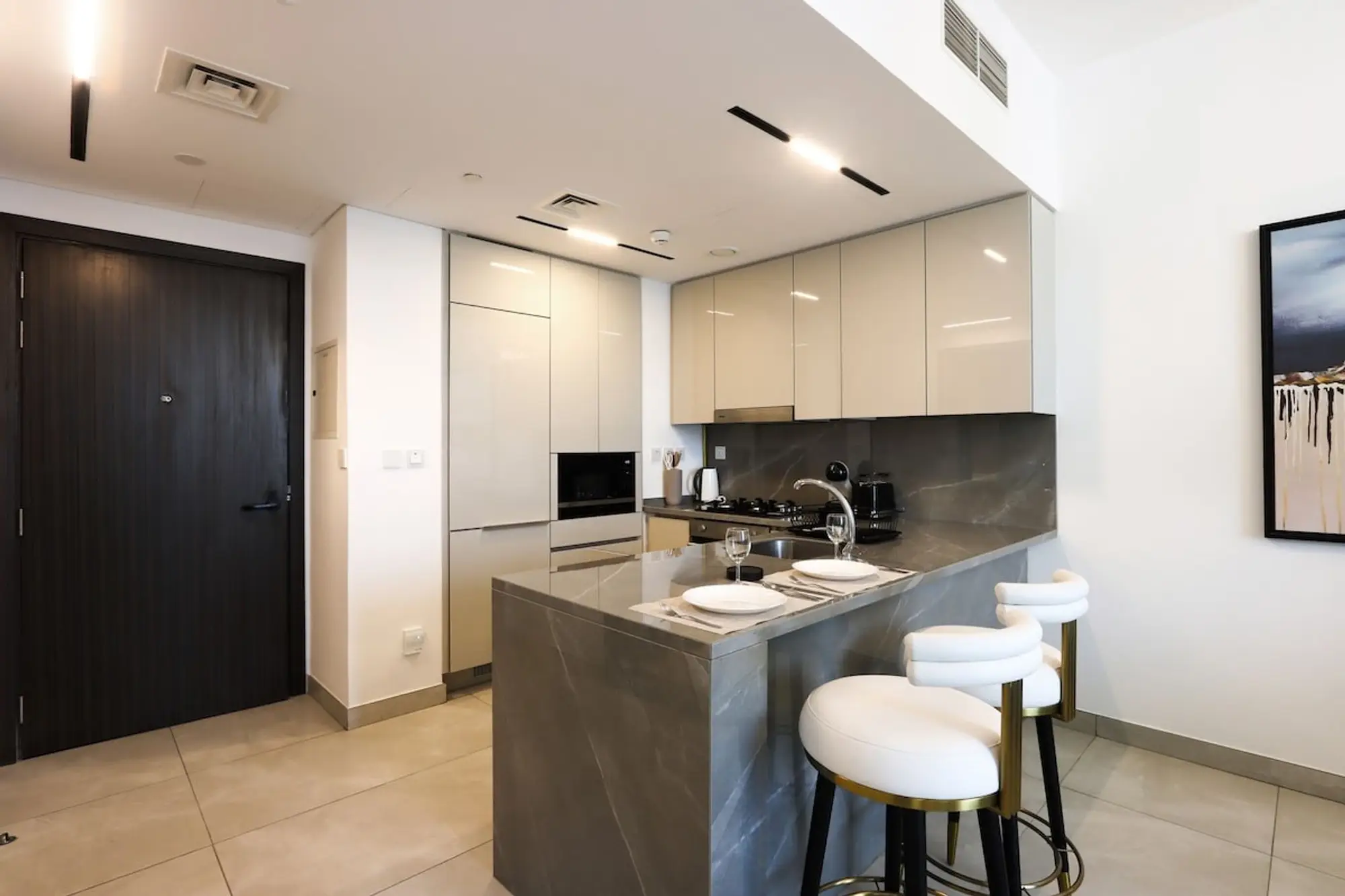 1BR Paragon Tower, Dubai