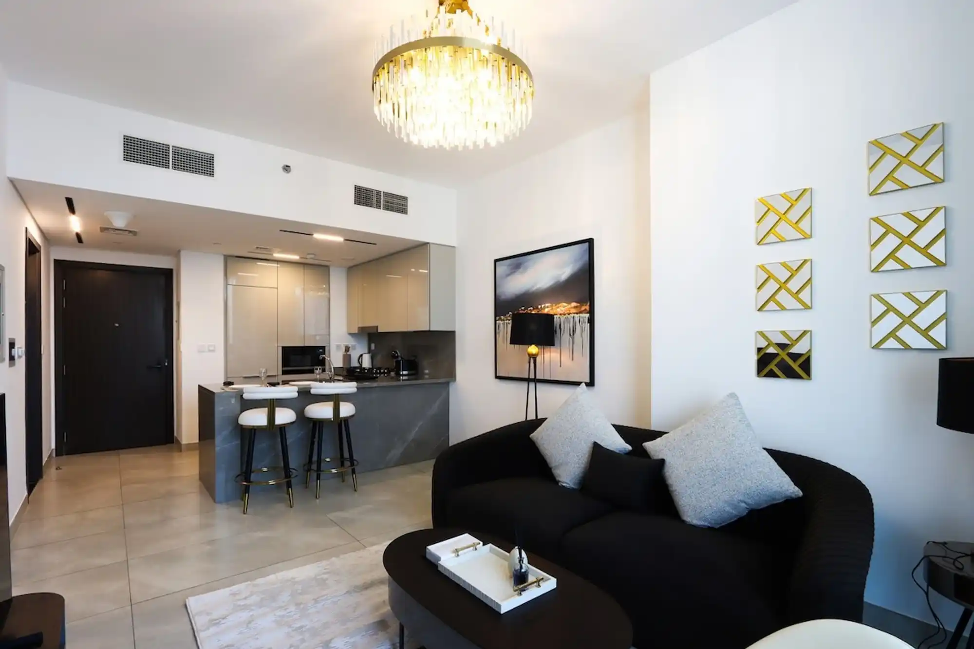 1BR Paragon Tower, Dubai