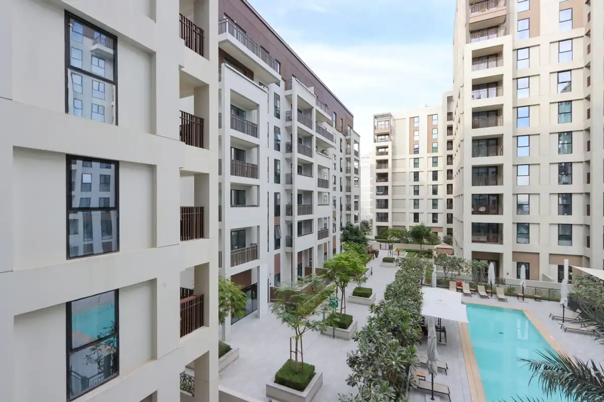 1BR Retreat, Free Access to Creek Lagoon, Dubai