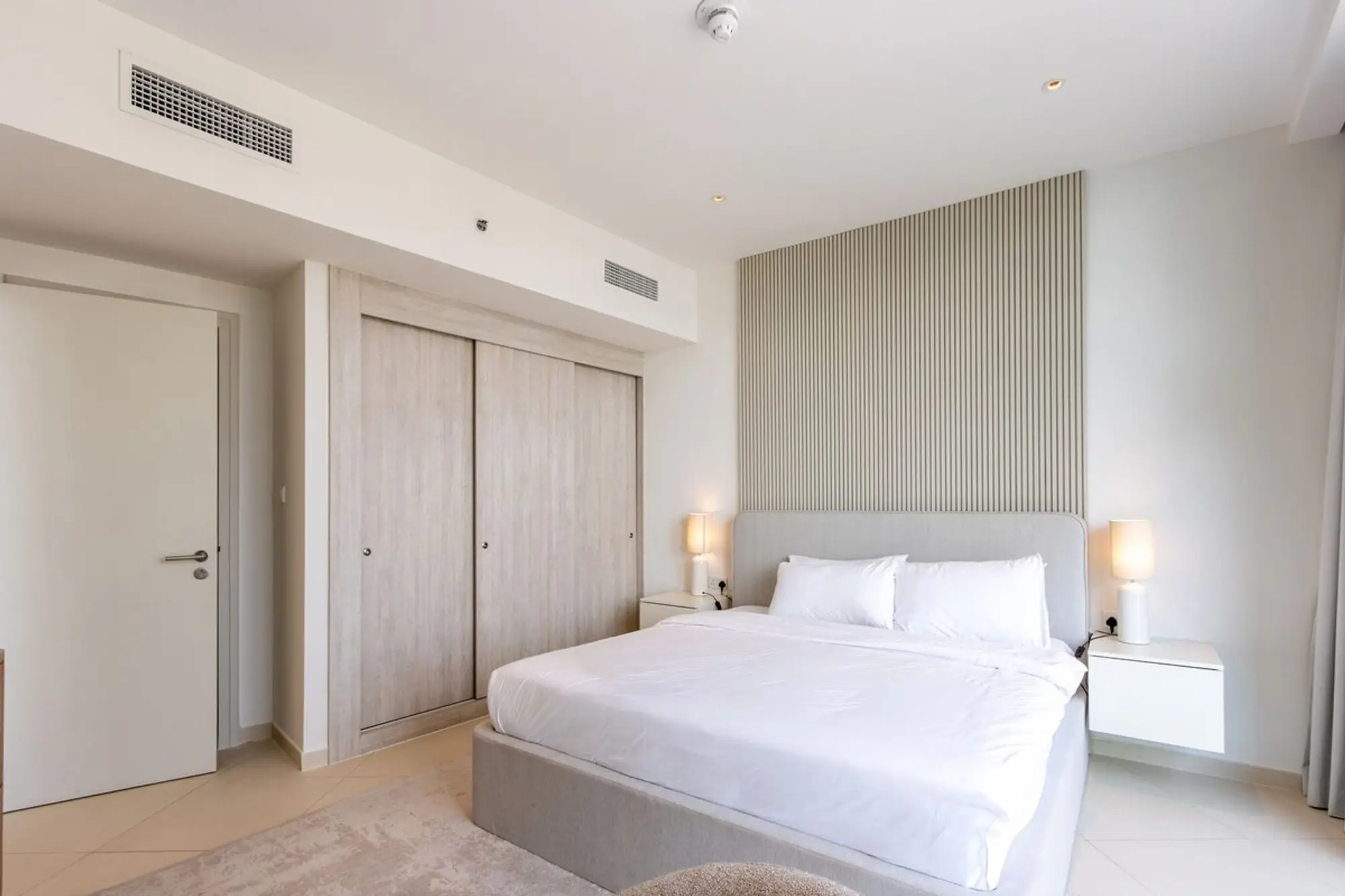 1BR Sea & Skyline Views in Seven Palm, Dubai