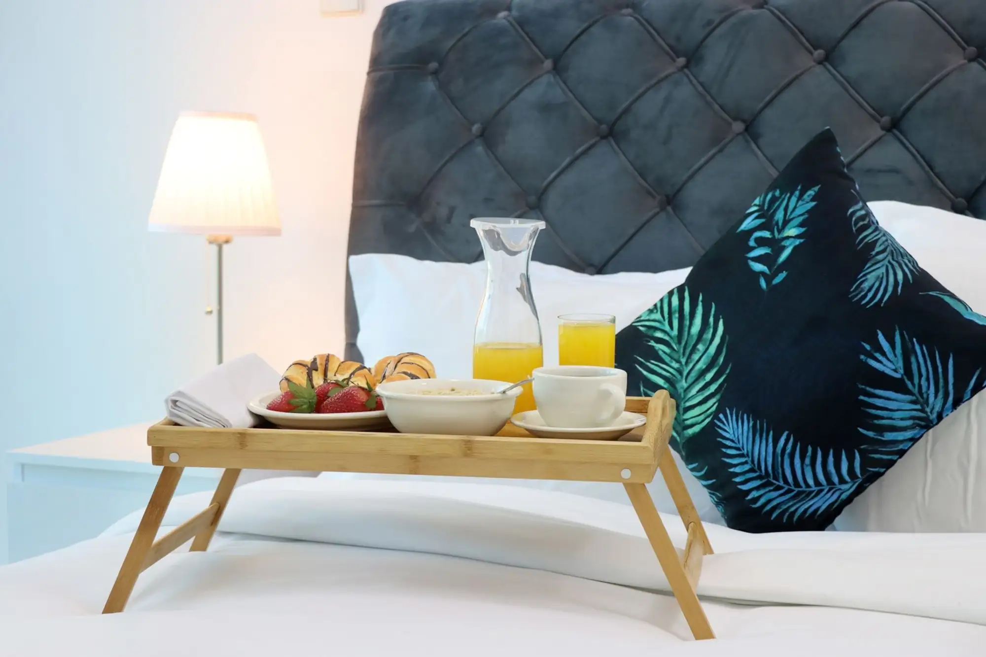 1BR with Balcony, Steps from JBR & Marina Walk, Dubai