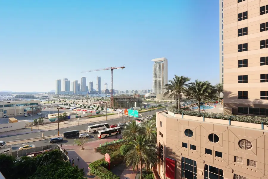 1BR with Balcony, Steps from JBR & Marina Walk, Dubai