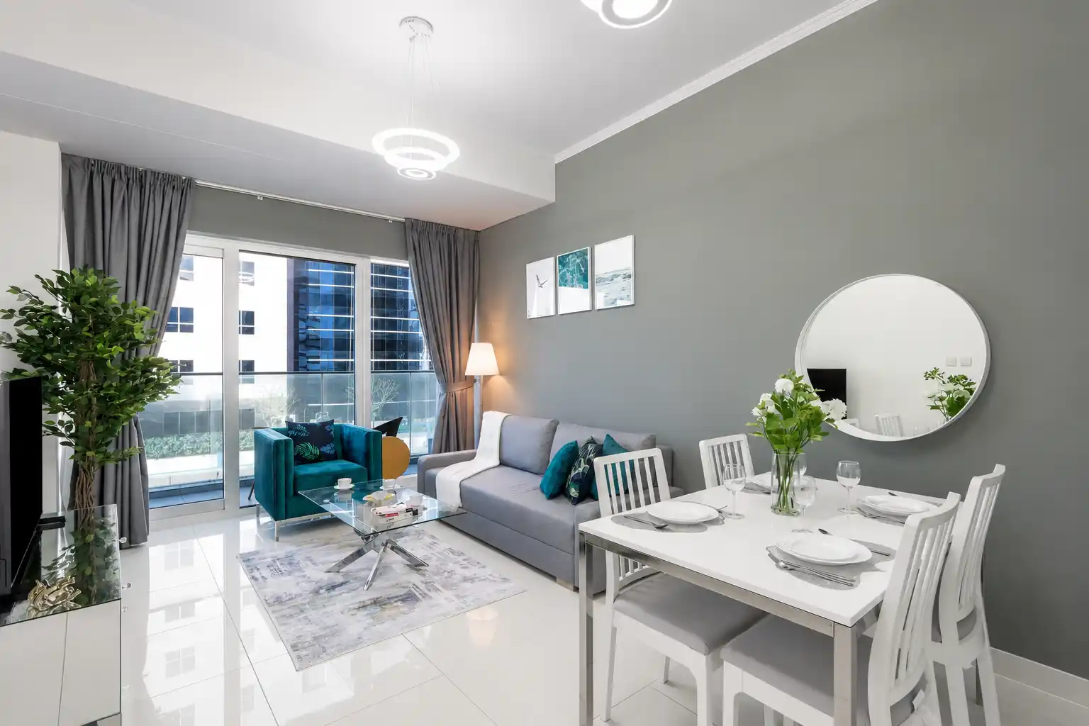 1BR with Balcony, Steps from JBR & Marina Walk, Dubai