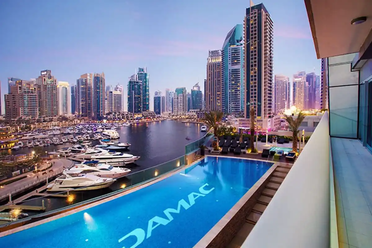 1BR with Balcony, Steps from JBR & Marina Walk, Dubai