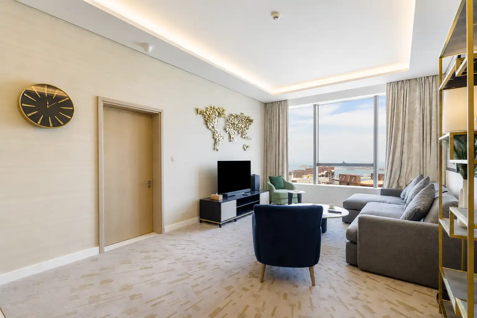 1BR with Sea View in Palm Tower, Dubai
