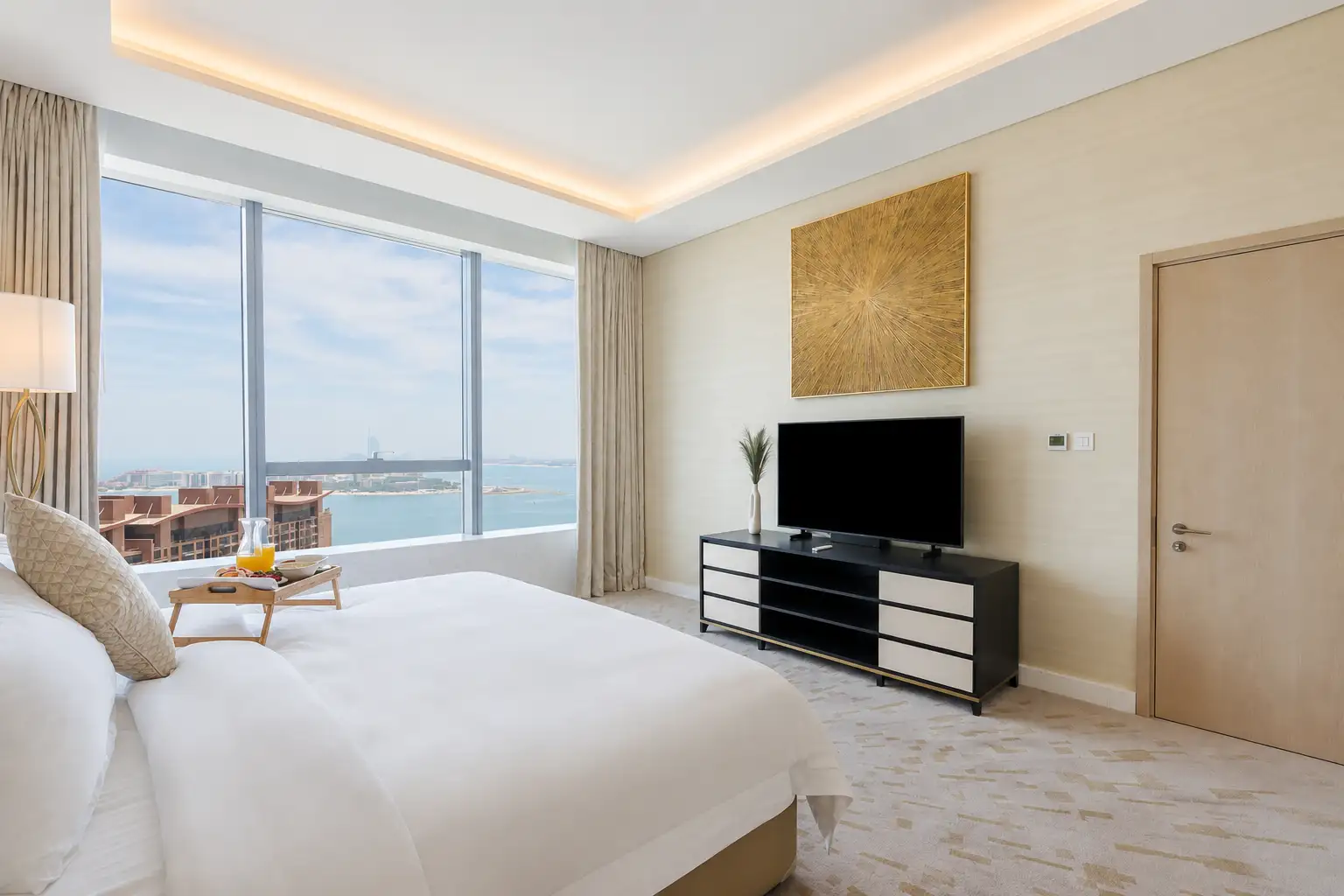 1BR with Sea View in Palm Tower, Dubai
