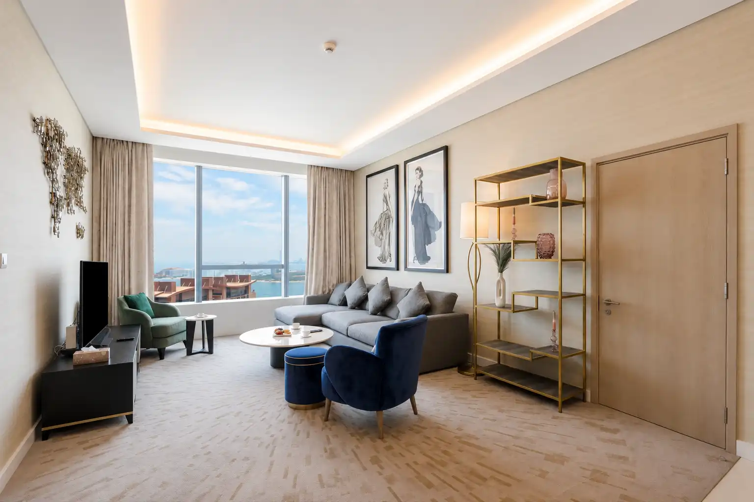 1BR with Sea View in Palm Tower, Dubai