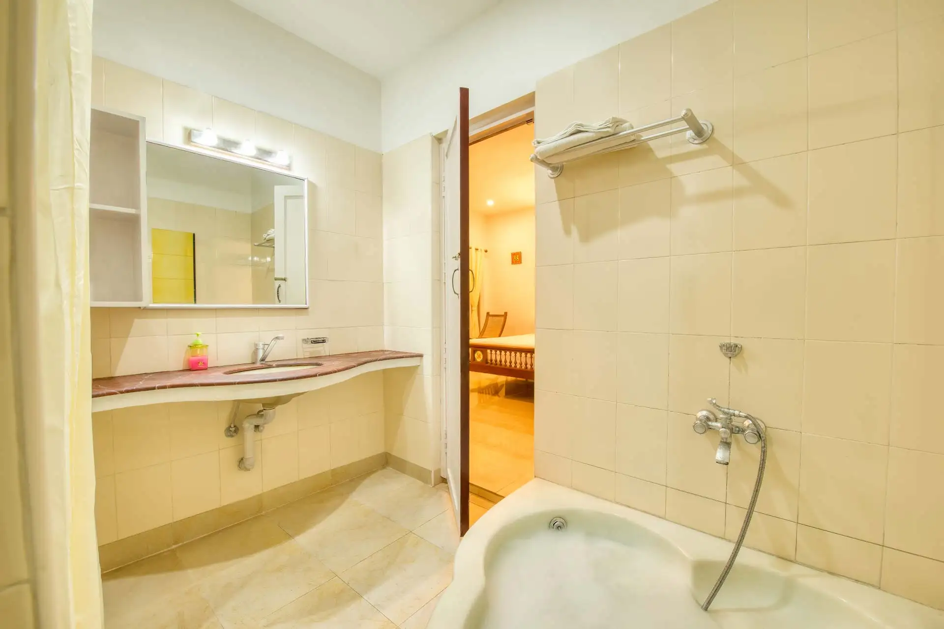 2 Rooms FF @ Chitrita Bhavan, Pondicherry