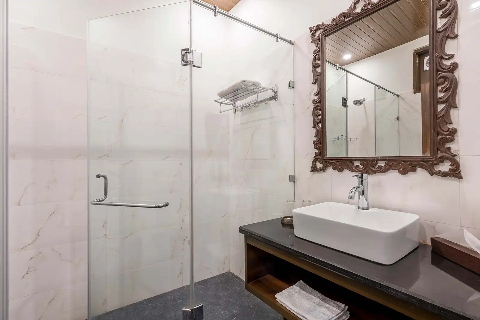 2 Rooms @ Pine Estate, Shimla