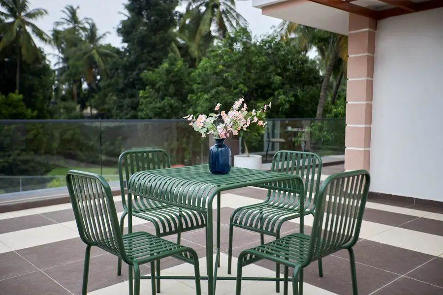 27 Flora, Alibaug