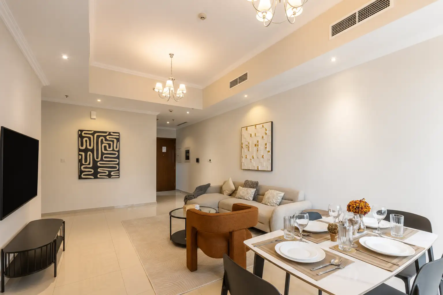 2B & Maid in Dunya 5 Min Walk to Dubai Mall, Dubai