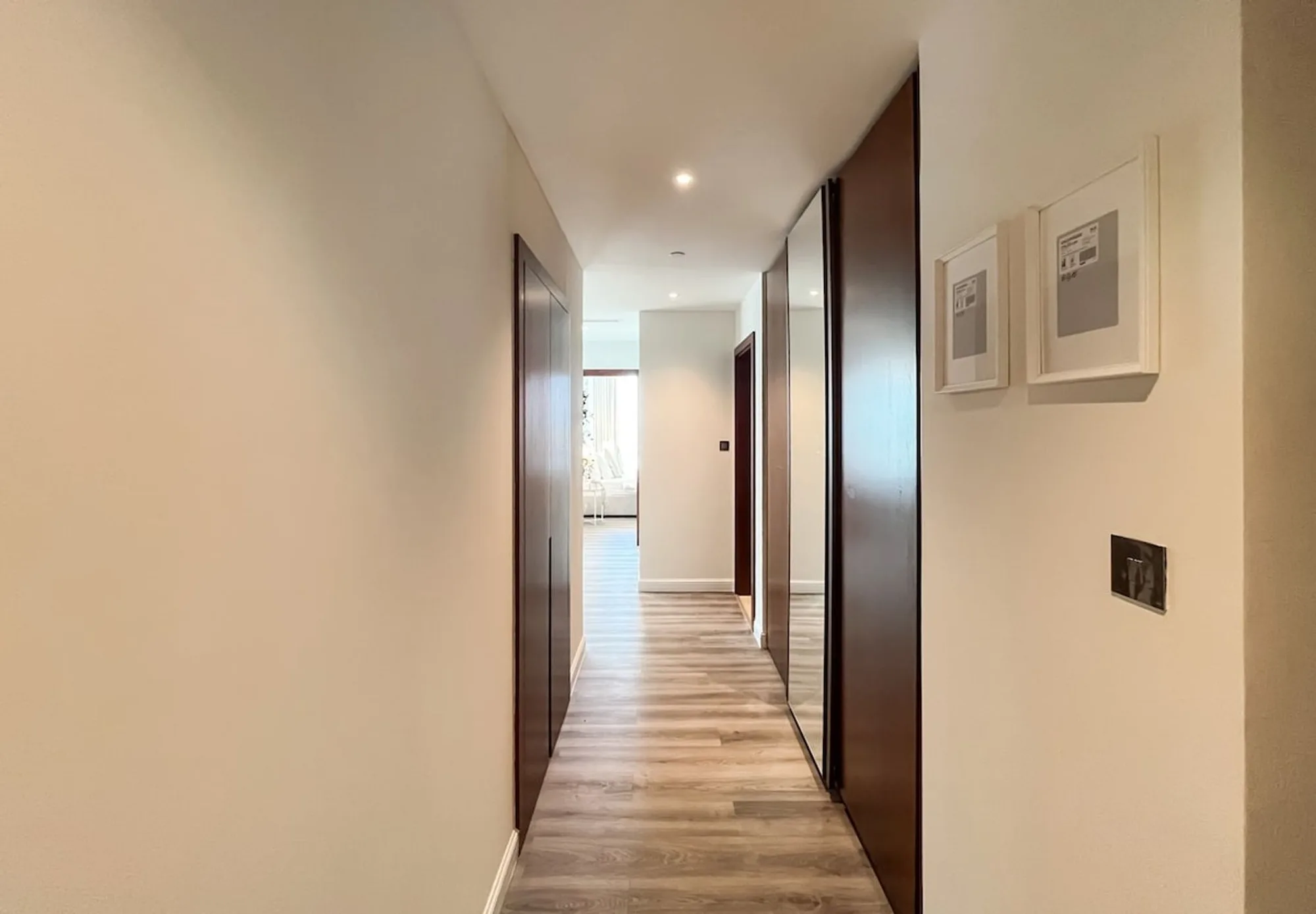 2BR Apartment with Breathtaking Marina View, Dubai