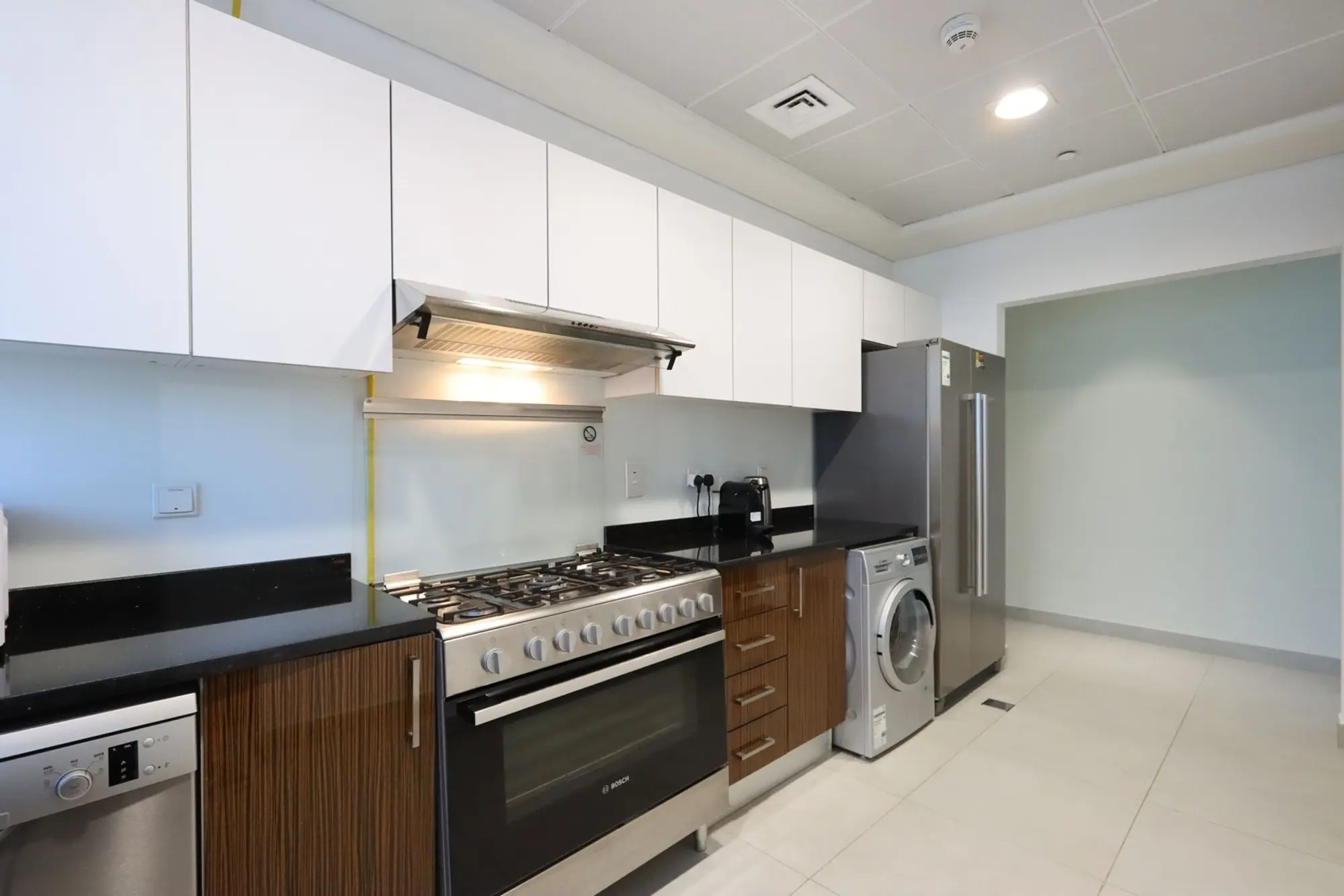 2BR City Central Suite in Marina Arcade, Dubai
