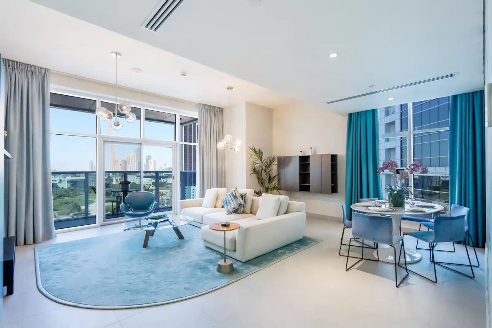 2BR City Central Suite in Marina Arcade, Dubai