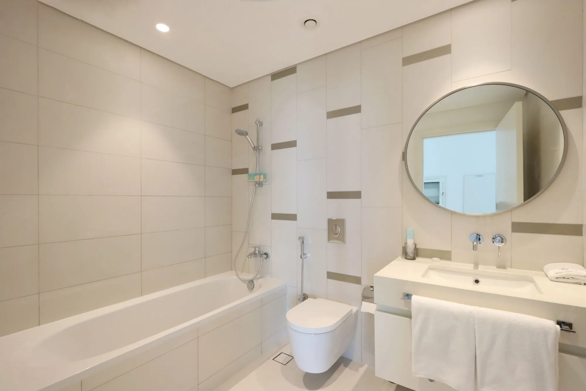 2BR, Dubai