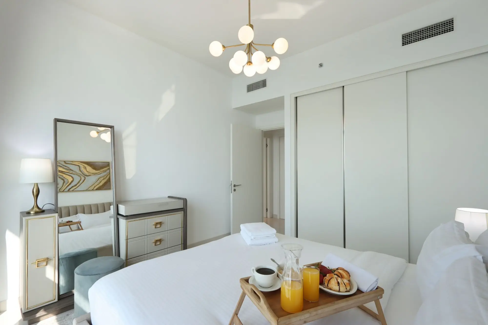 2BR, Dubai