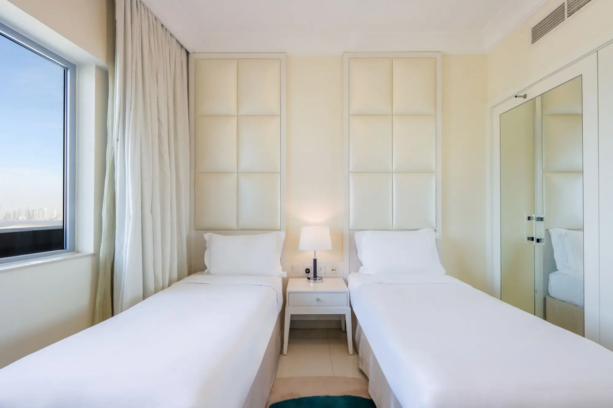 2BR in Downtown, Next to Dubai Mall, Dubai