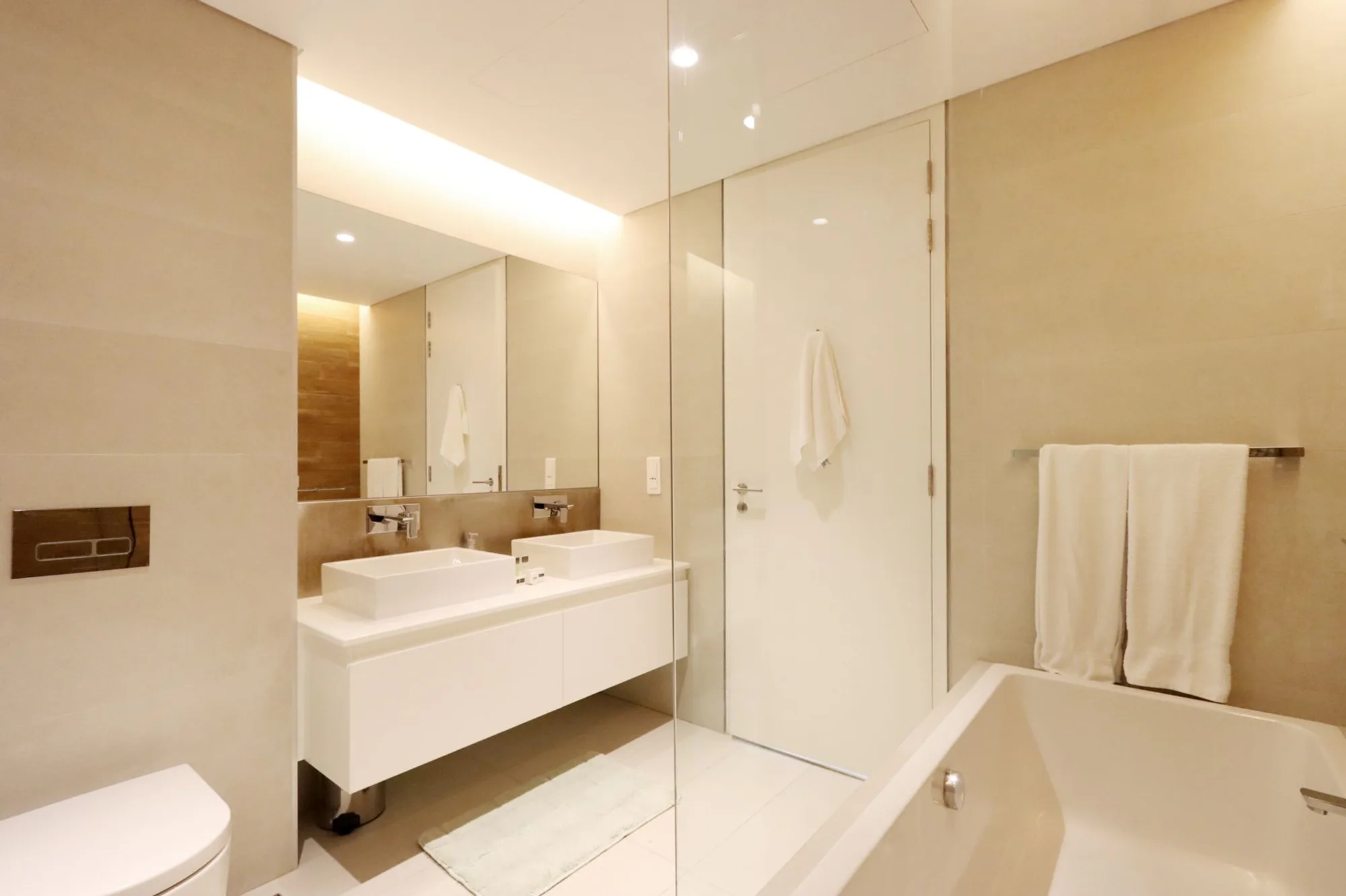 2BR Suite In Bluewaters with Ain Dubai View, Dubai