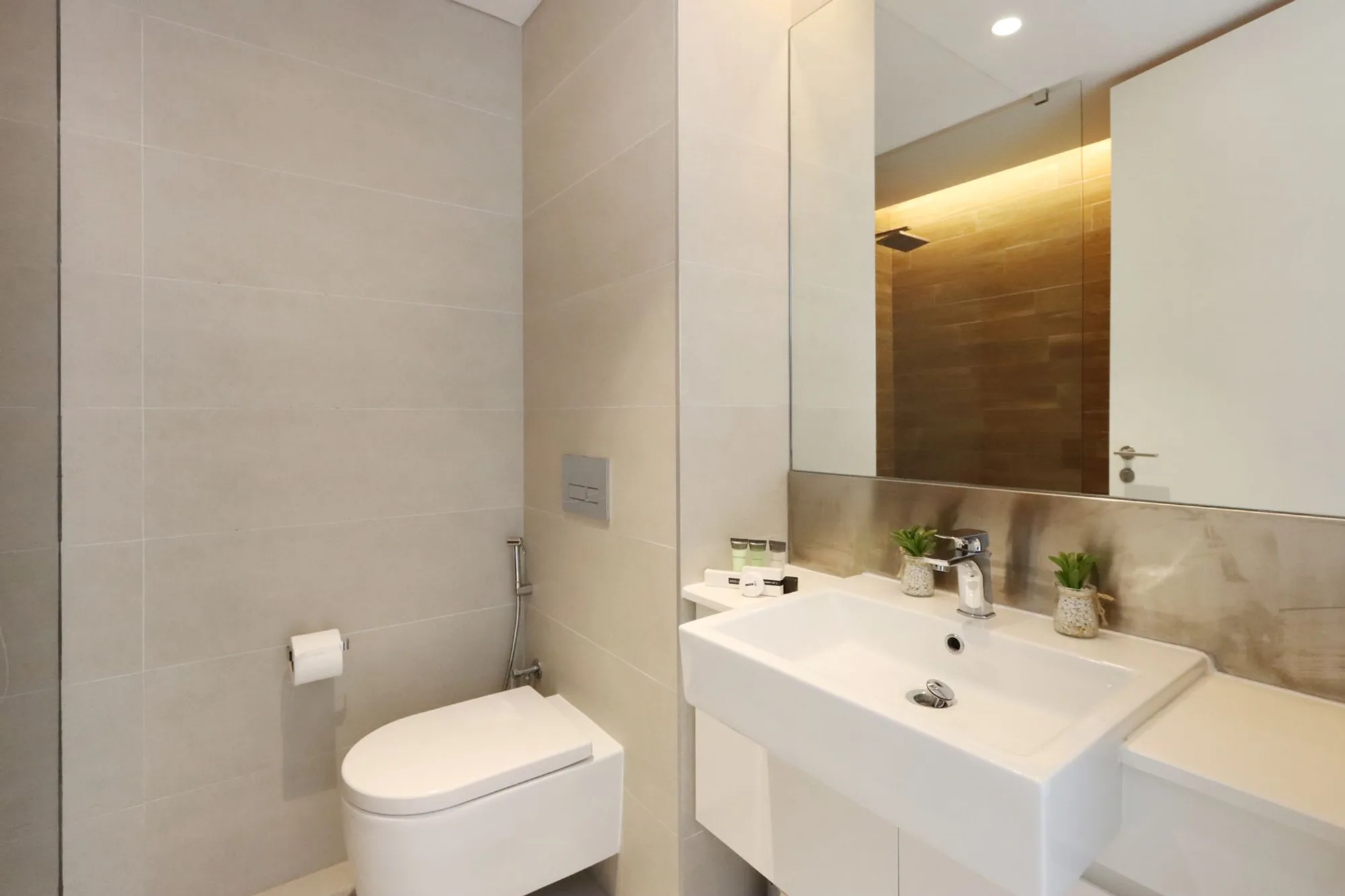 2BR Suite In Bluewaters with Ain Dubai View, Dubai