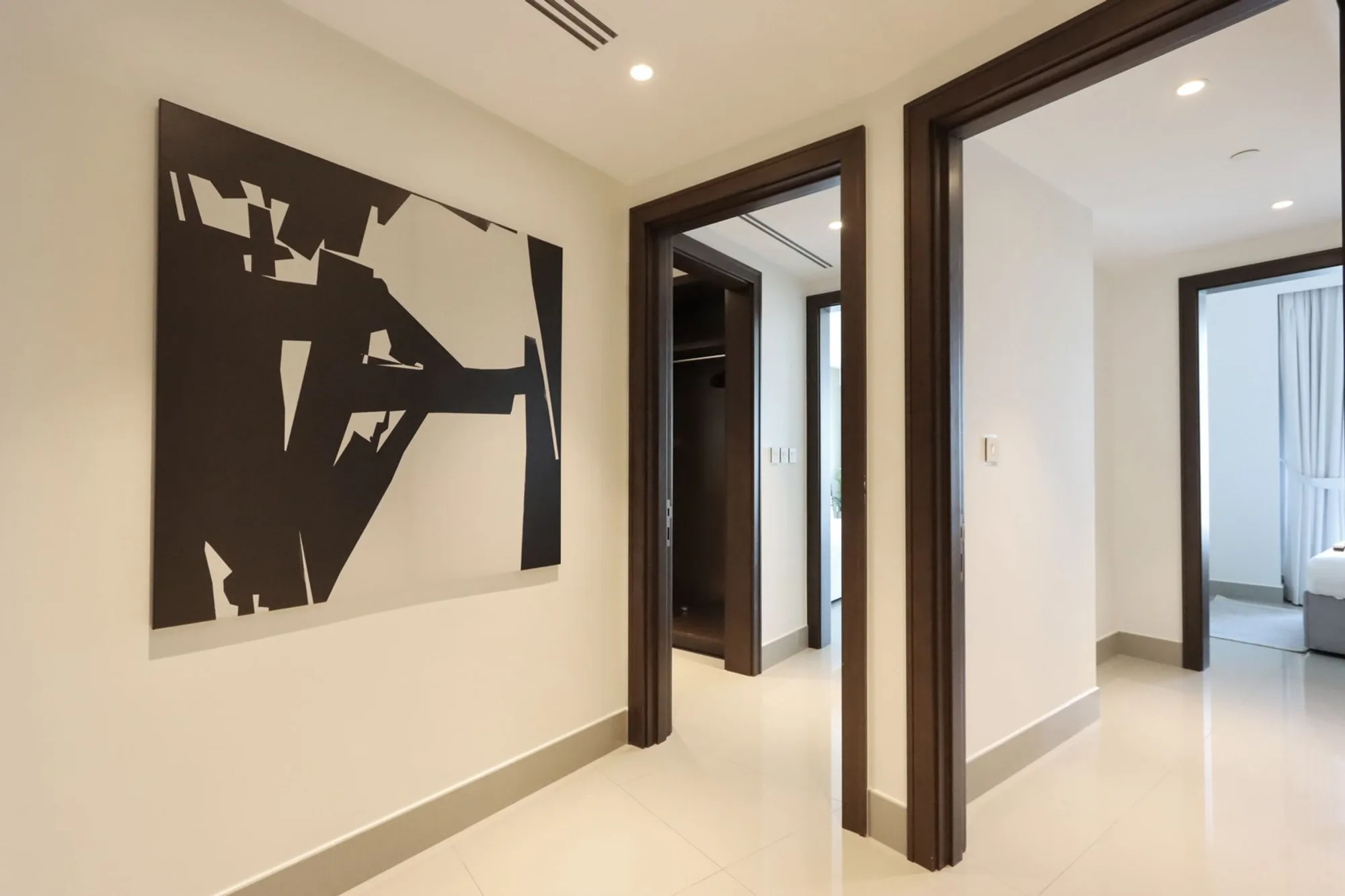 2BR with Iconic Burj and Dubai Fountain Views, Dubai