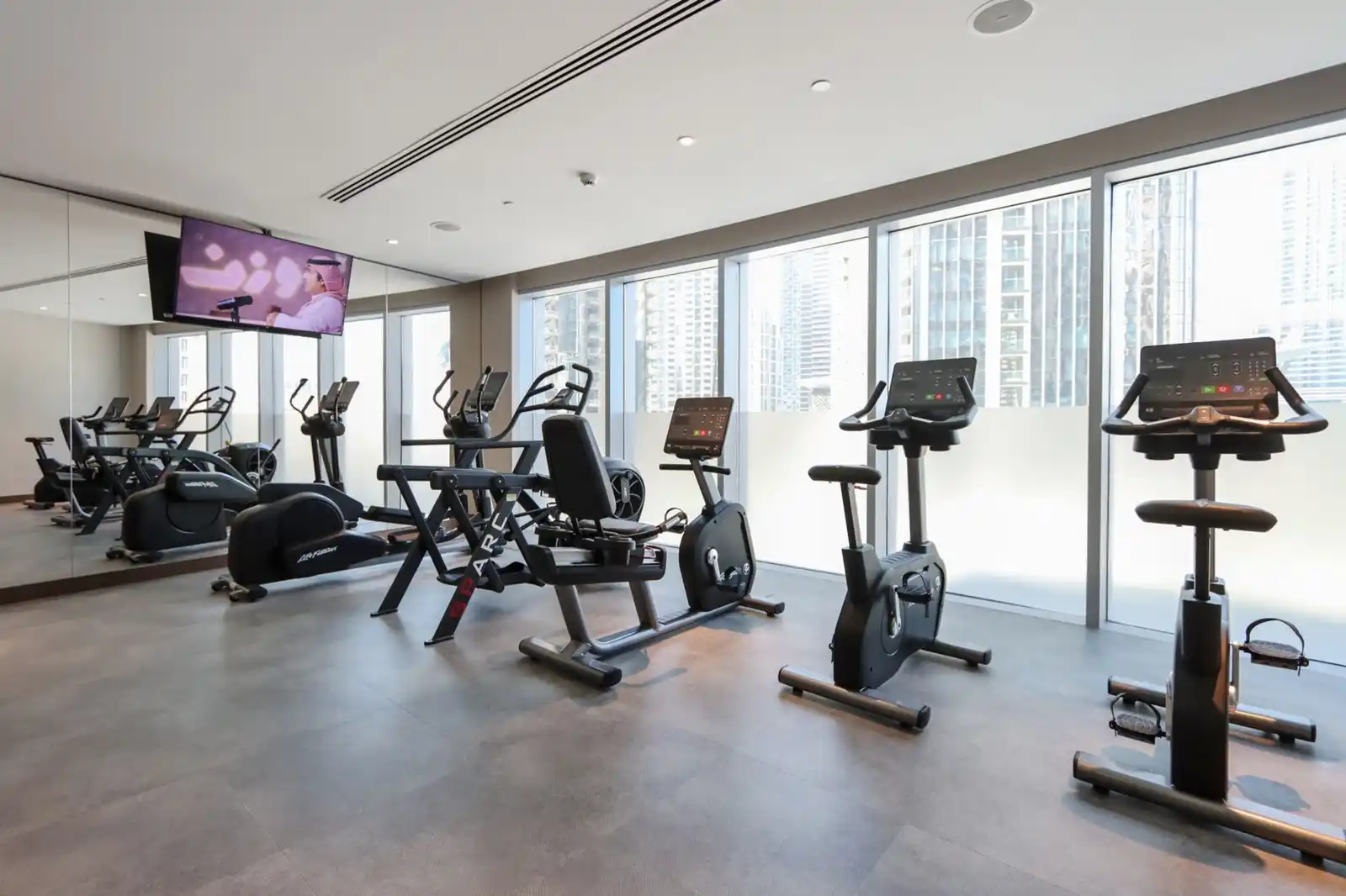 2BR with Iconic Burj and Dubai Fountain Views, Dubai