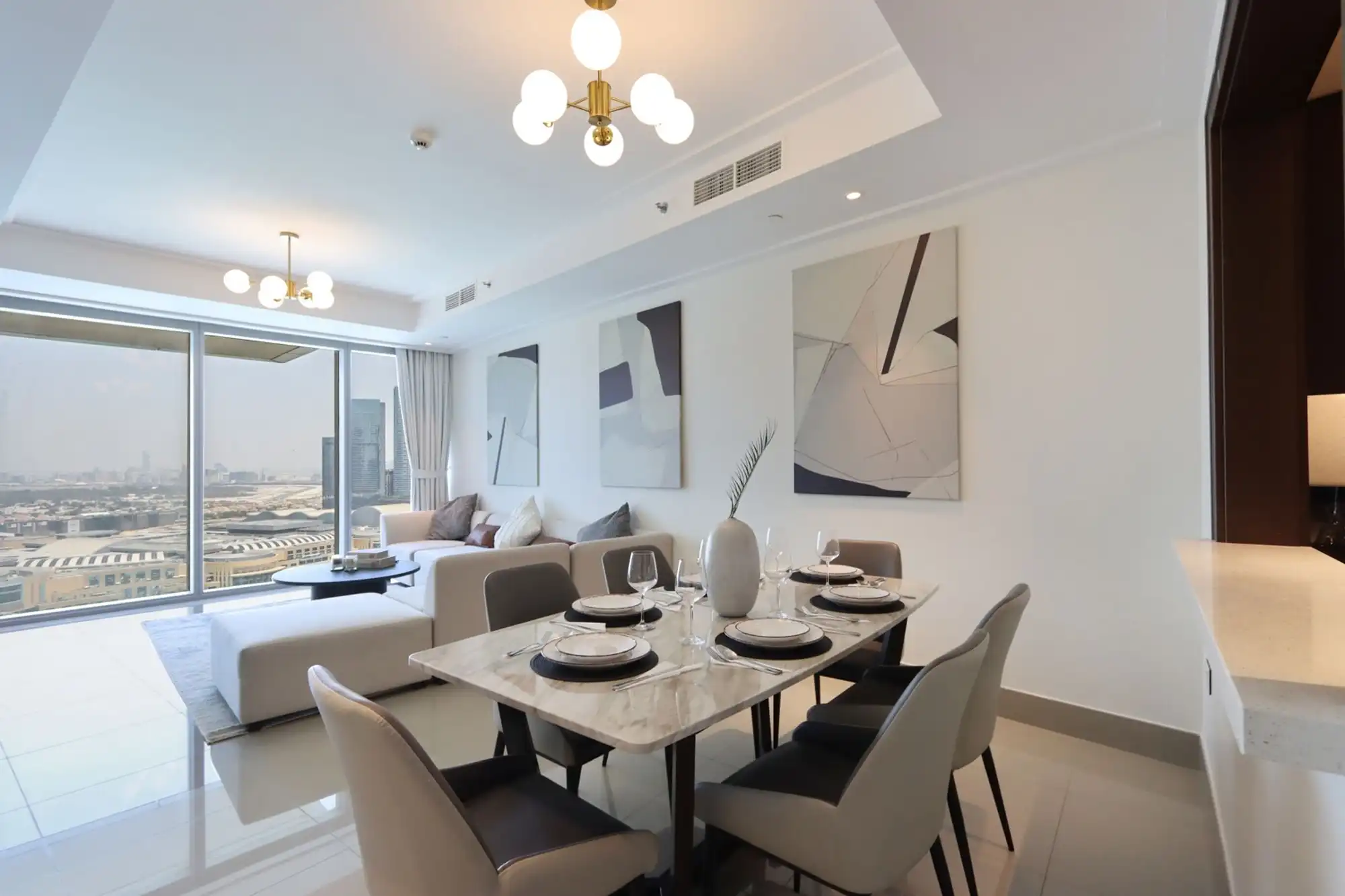 2BR with Iconic Burj and Dubai Fountain Views, Dubai