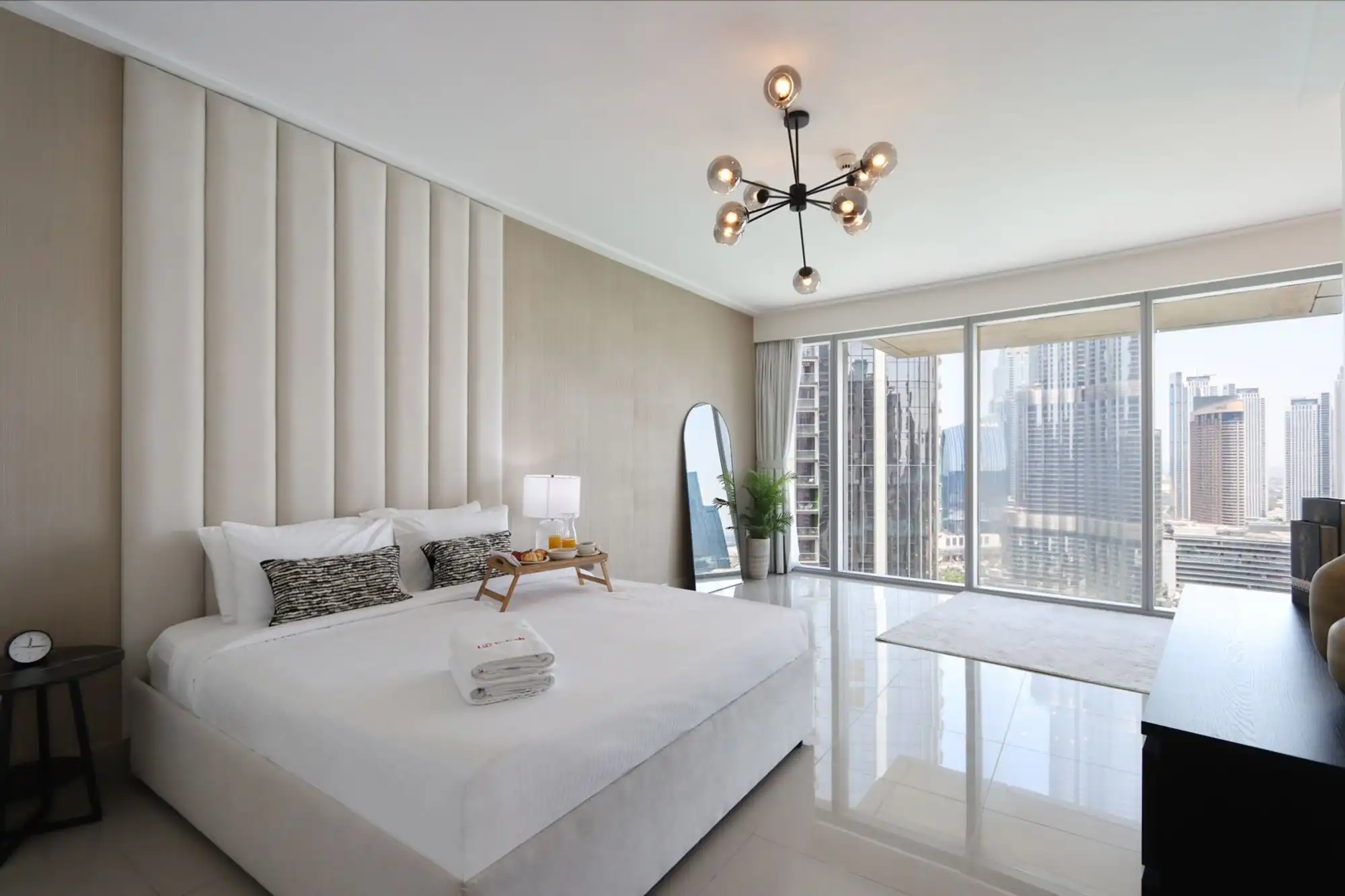 2BR with Iconic Burj and Dubai Fountain Views, Dubai