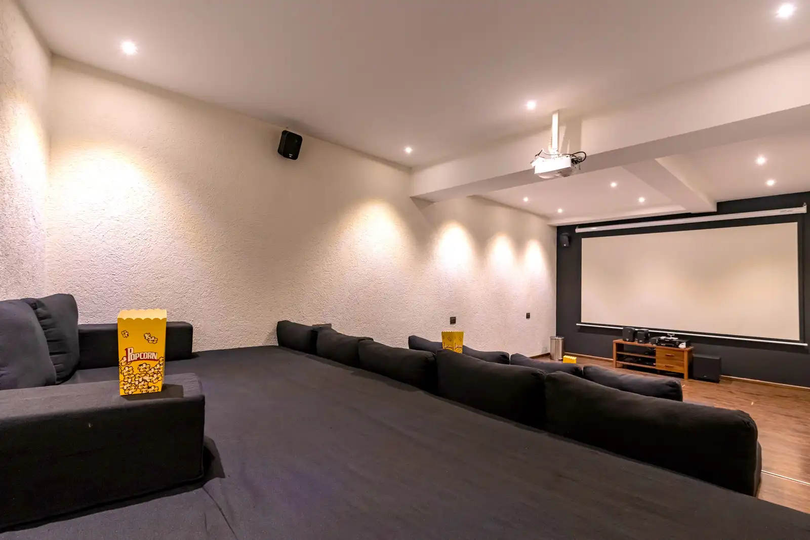 3 Rooms @ Grande Montana, Panchgani