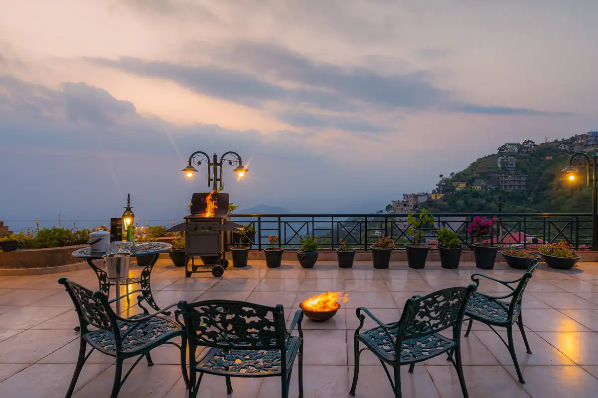 3 Rooms @ Mysty View, Kasauli