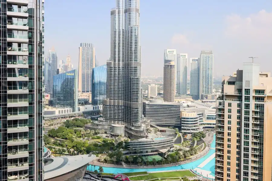 3BR + 1 with Burj and Fountain Views, Dubai