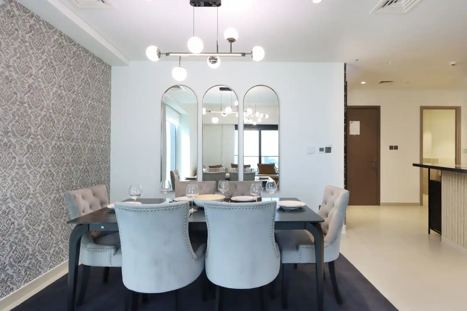 3BR + 1 with Burj and Fountain Views, Dubai