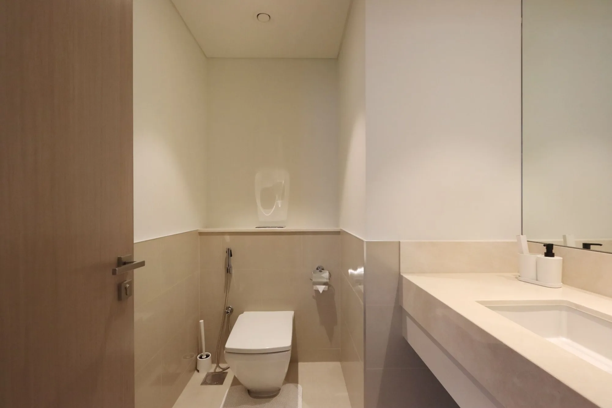 3BR + 1 with Burj and Fountain Views, Dubai