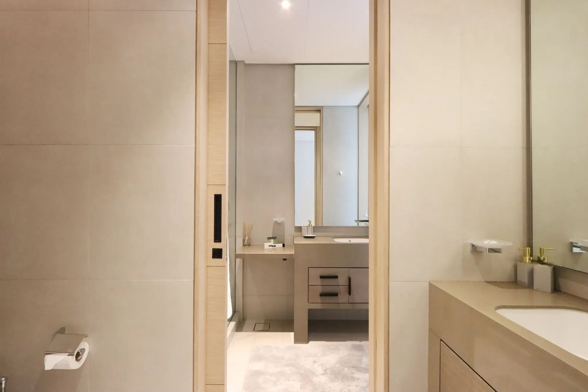 3BR at Address JBR with Sea & Ain Dubai Views, Dubai