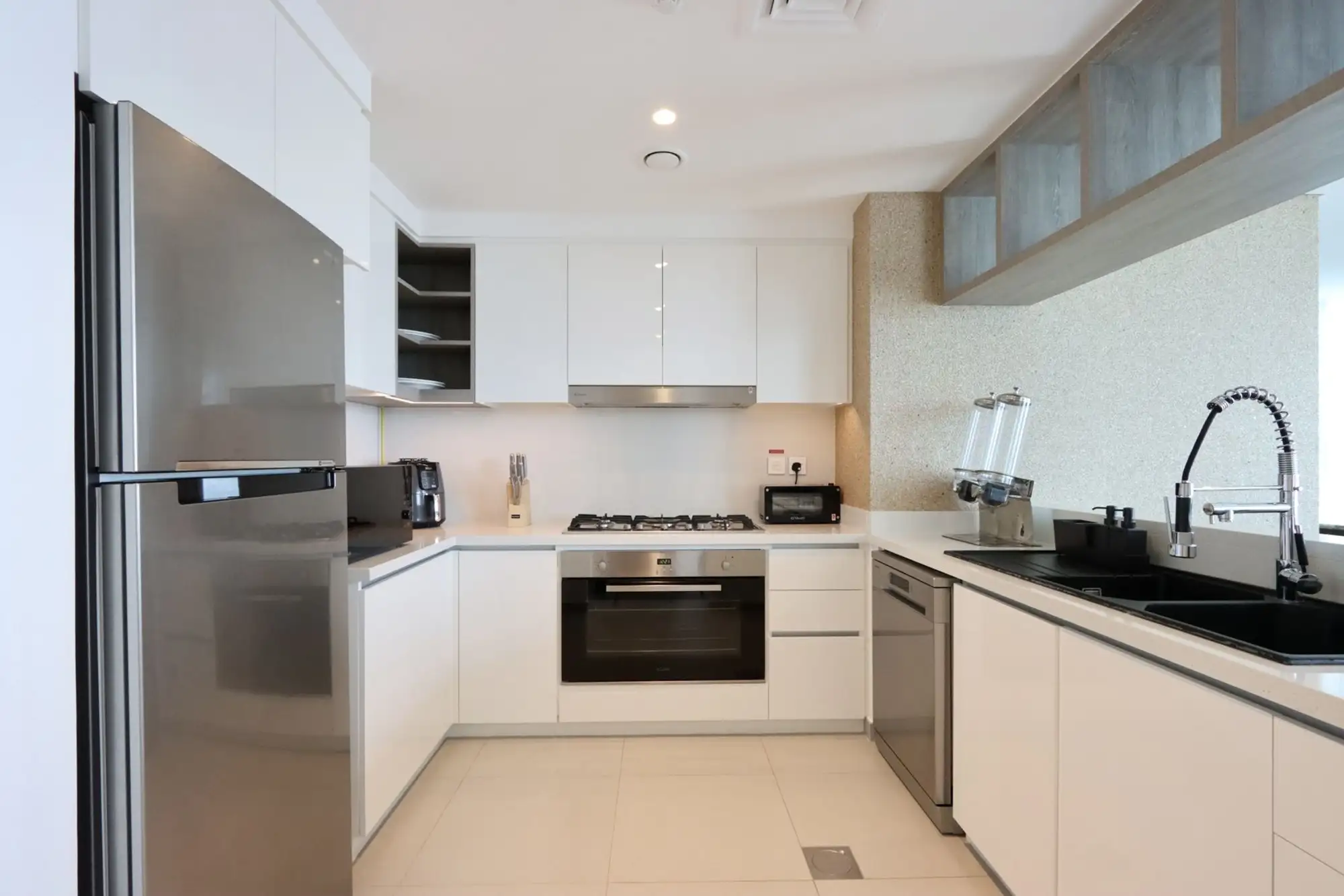 3BR Suite next to Dubai Mall with Burj View, Dubai