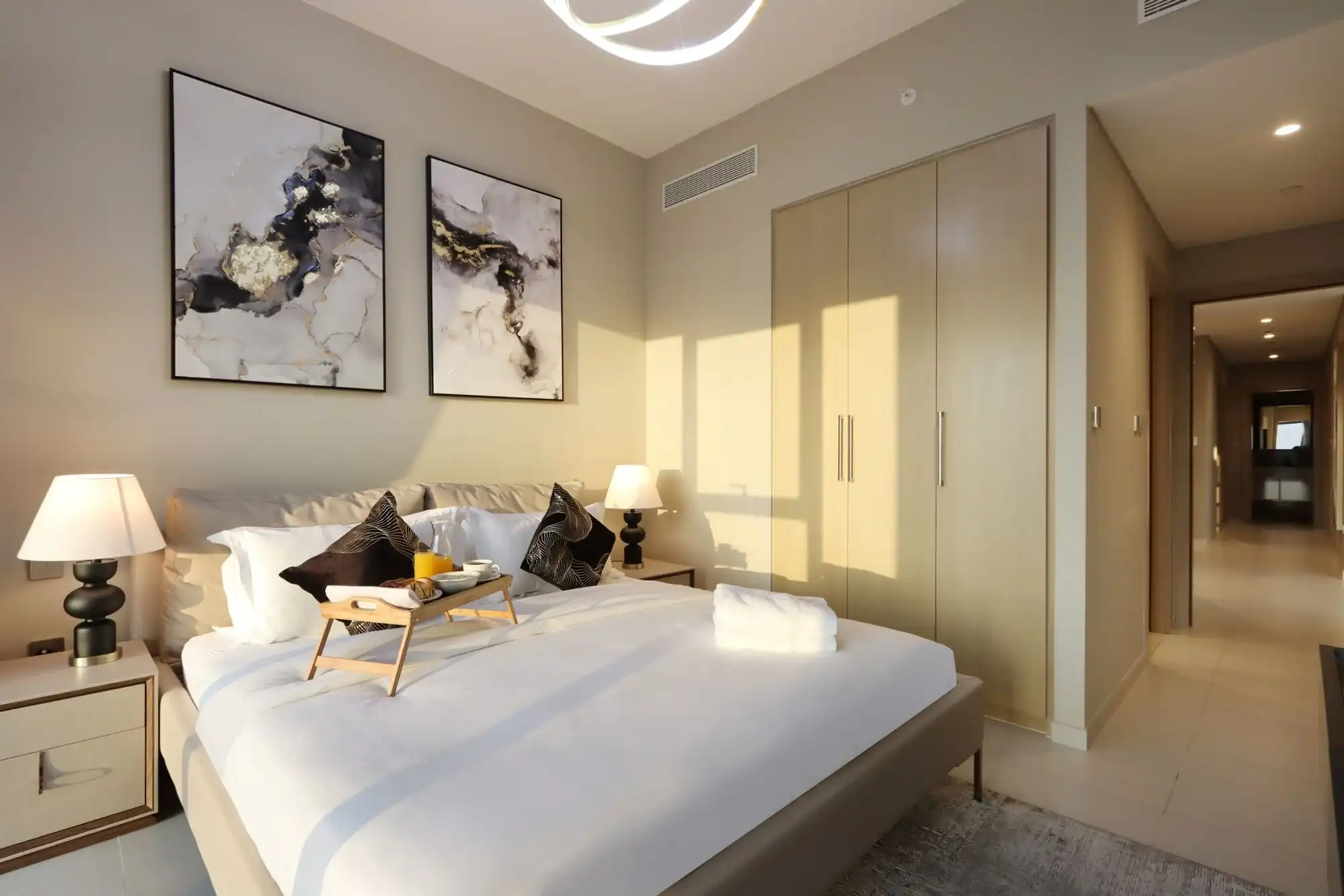 3BR Suite with Burj and Fountain Views, Dubai