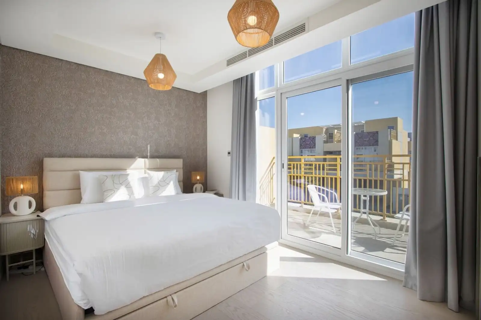 3BR Townhouse Rooftop Terrace Just Cavalli, Dubai