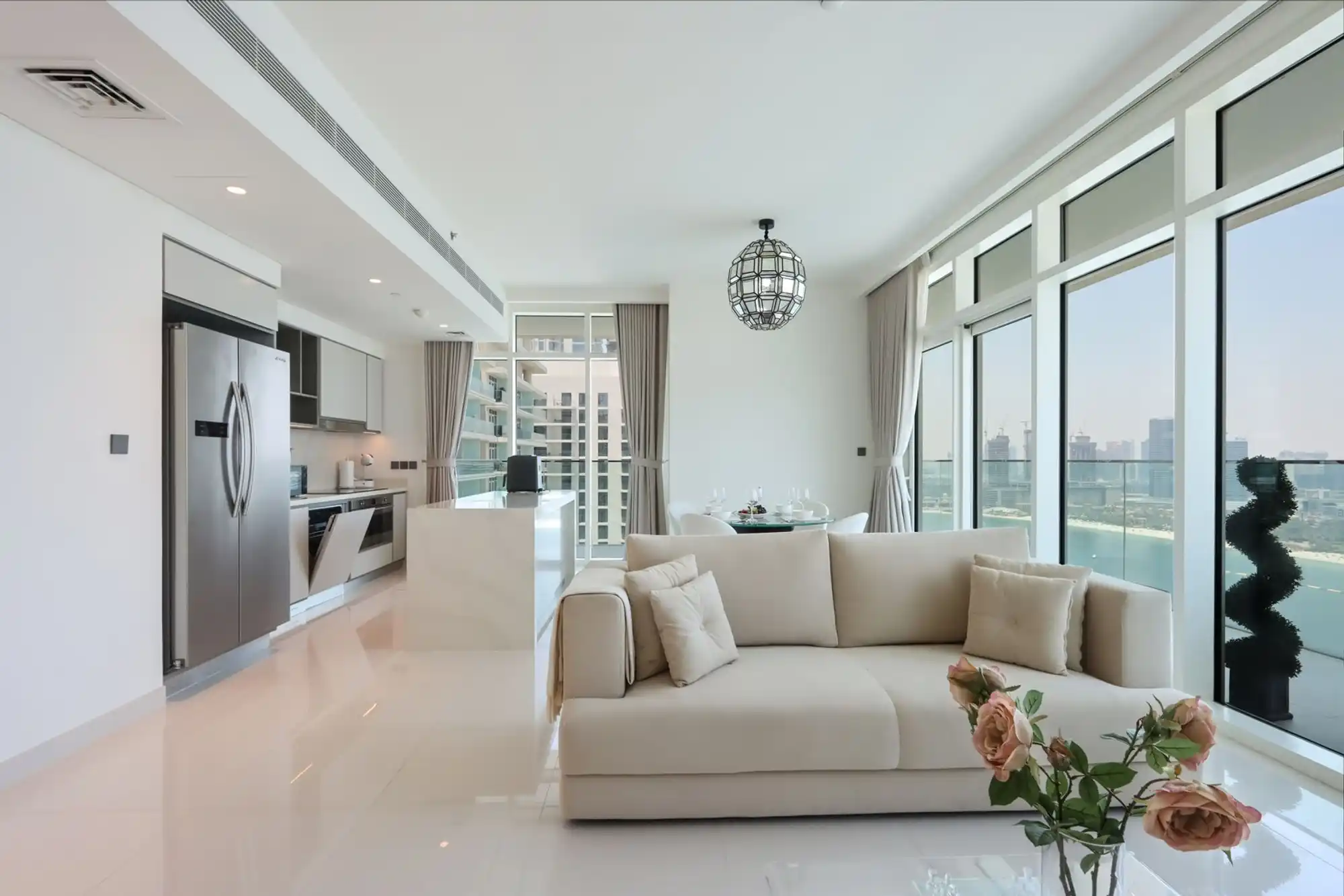 3BR with Marina Skyline View & Private Beach, Dubai