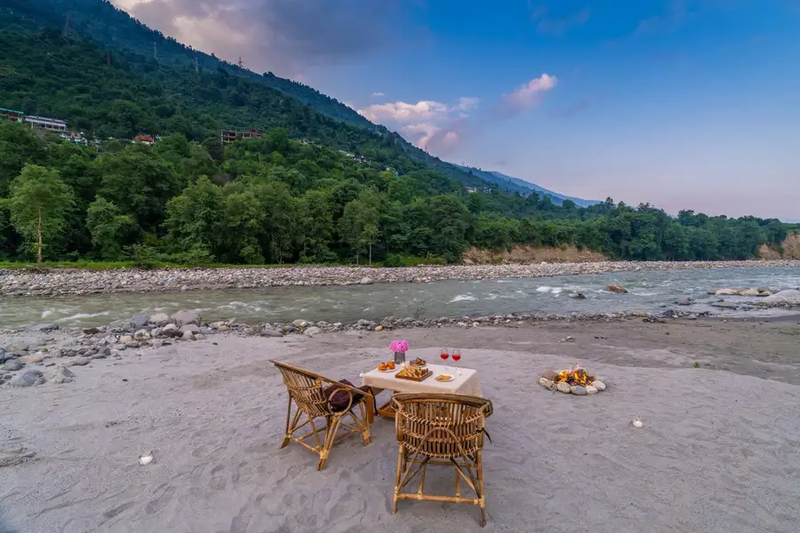 4 Executive Rooms @ Raison Meadows, Manali