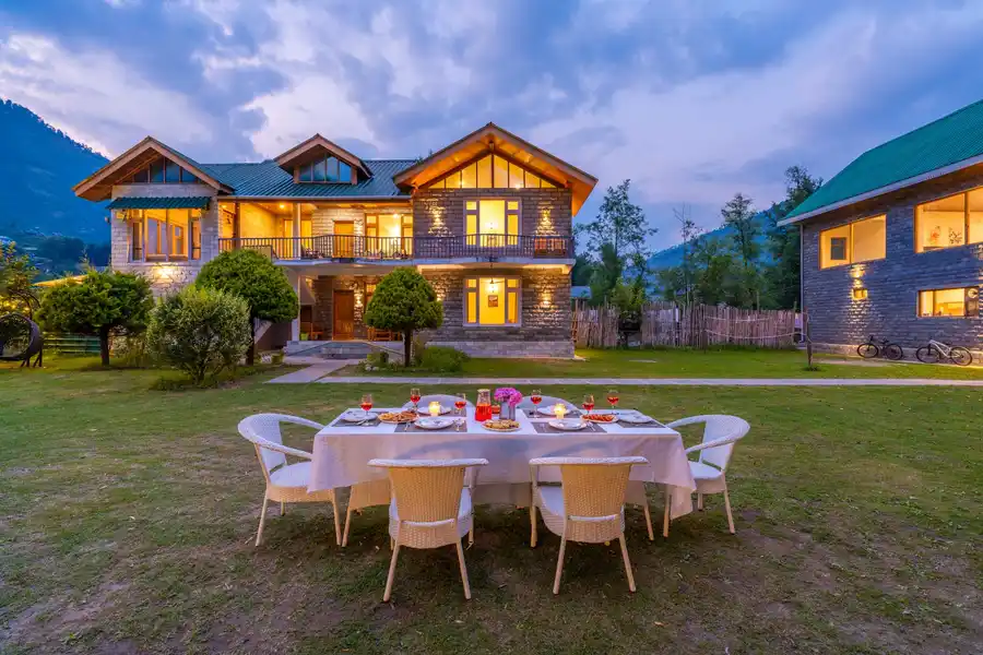 4 Executive Rooms @ Raison Meadows, Manali