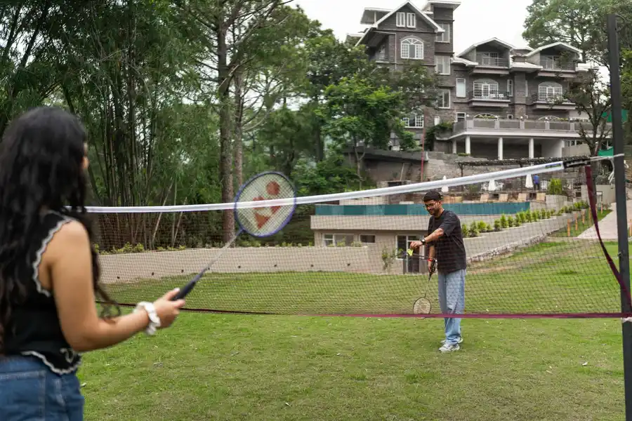 4 Rooms @ The Mansion W/Outdoor Infinity Pool & Jacuzzi, Kasauli