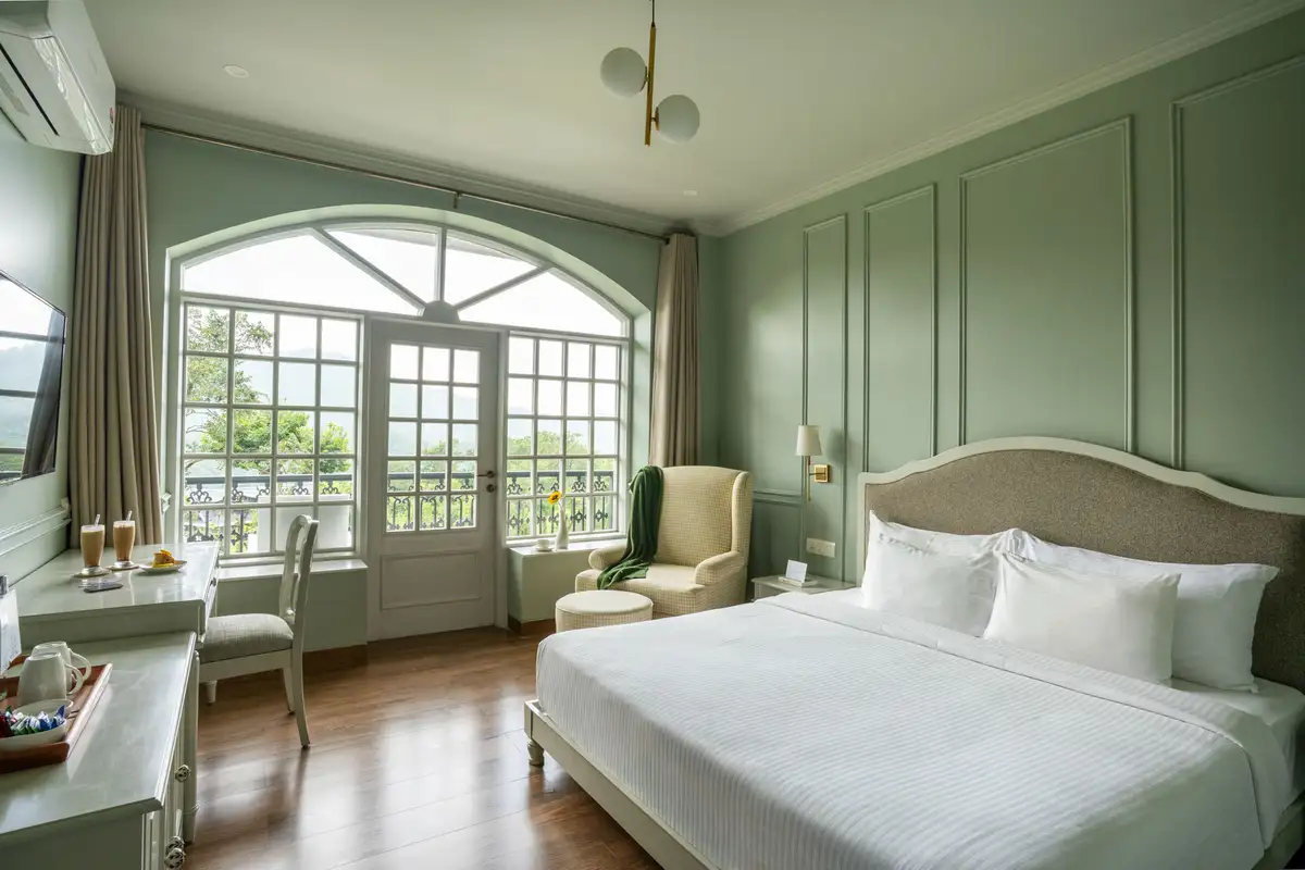 4 Rooms @ The Mansion W/Outdoor Infinity Pool & Jacuzzi, Kasauli