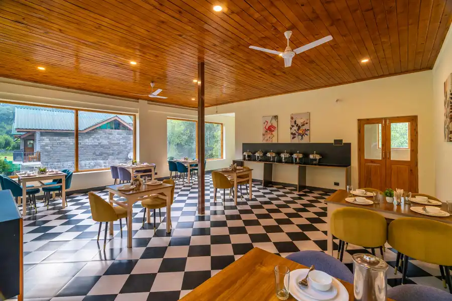 6 Premium Rooms @ Raison Meadows, Manali