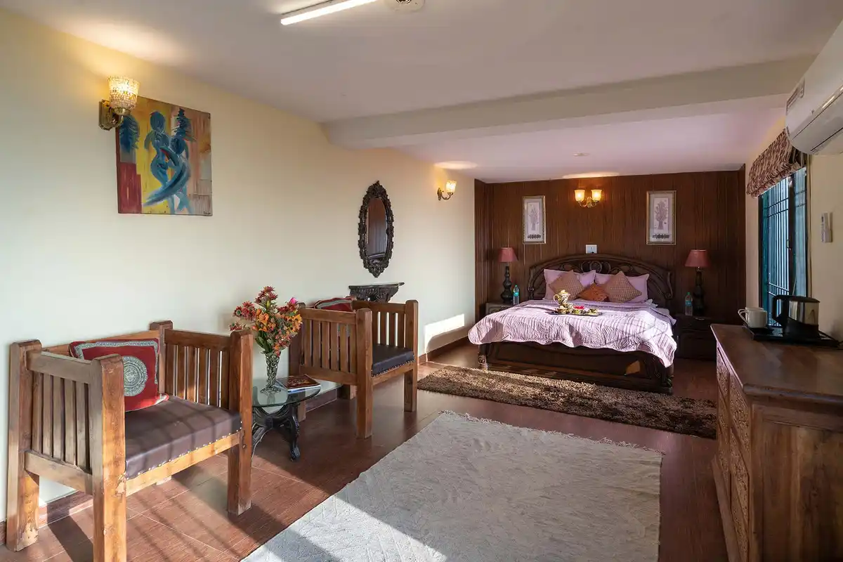 7 Rooms @ Mysty View w/ Glass Sun-Room, Kasauli