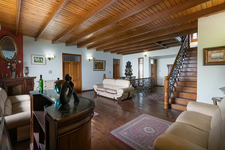 7 Rooms @ Mysty View w/ Glass Sun-Room, Kasauli