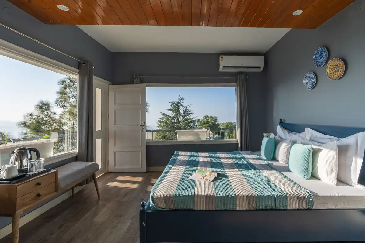 7 Rooms @ Serene w/ Outdoor Bonfire, Kasauli