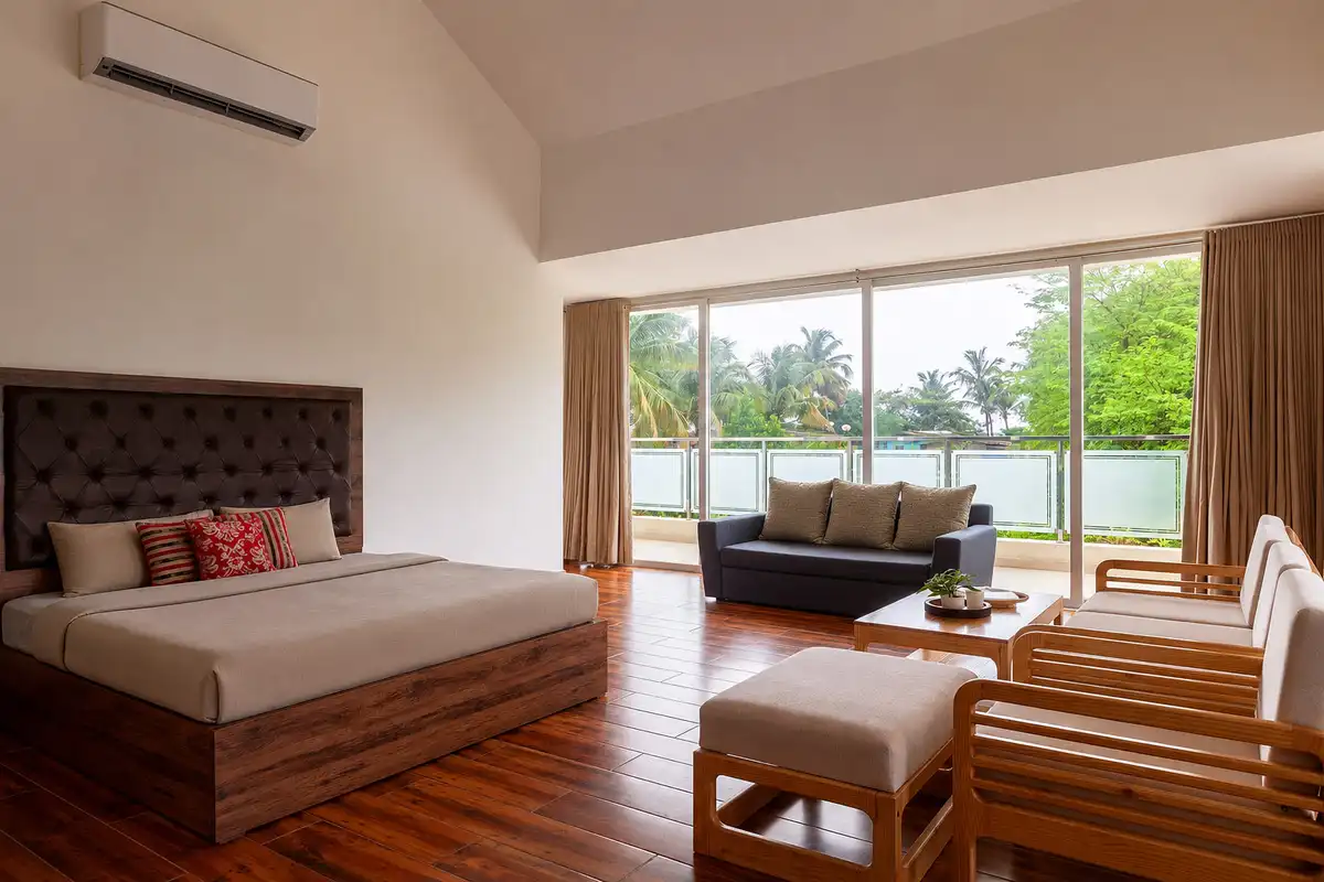 7 Seas, Alibaug