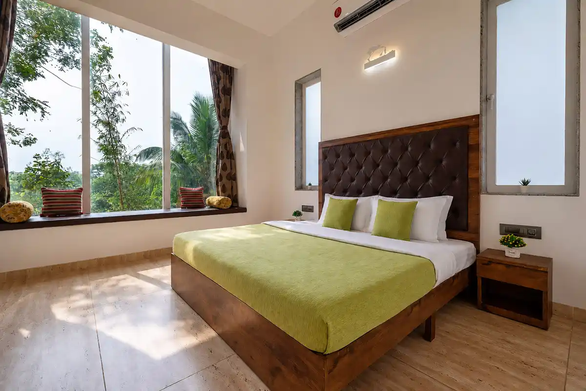 7 Seas, Alibaug