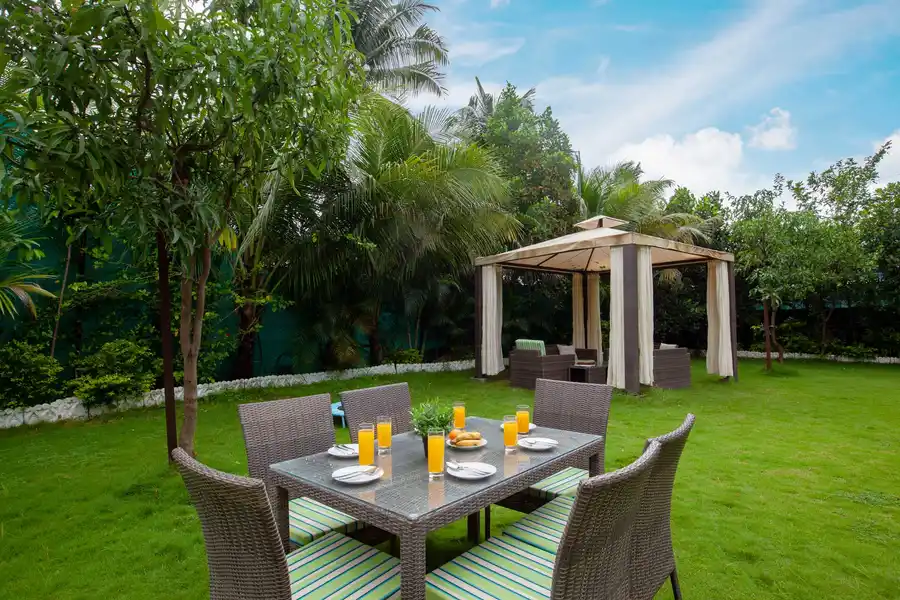 7 Seas, Alibaug