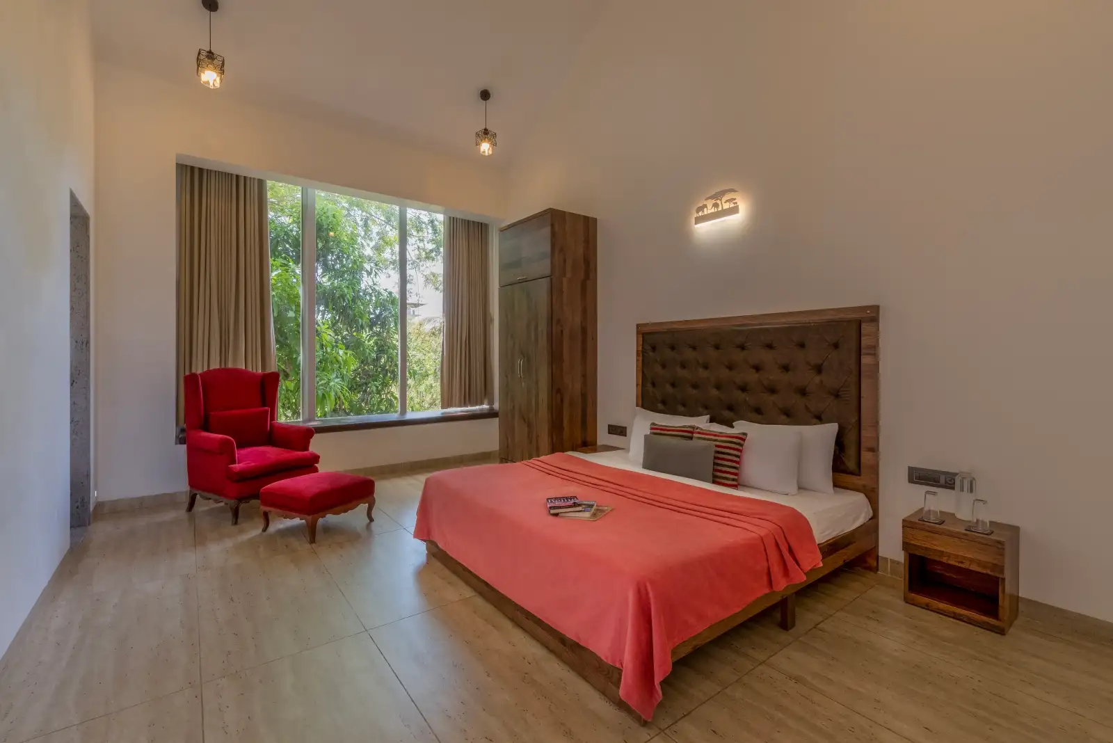 7 Seas, Alibaug