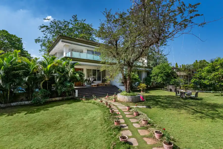 7 Seas, Alibaug